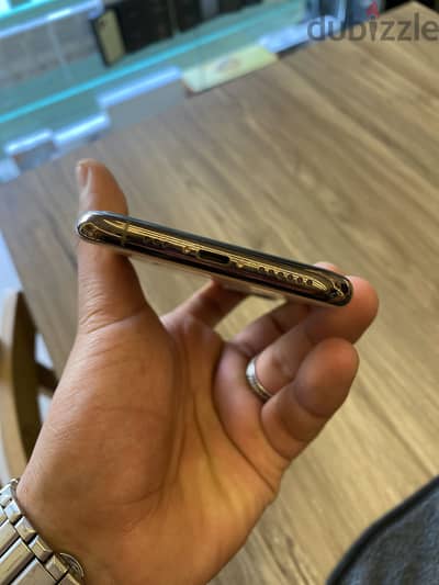 آبل - آيفون 11 برو