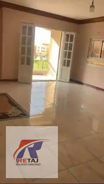 Apartment for rent with kitchen in a prime location in Al Narges Villas 8, overlooking a large garden, near Al Mustafa Mosque, Fifth Settlement. Paint