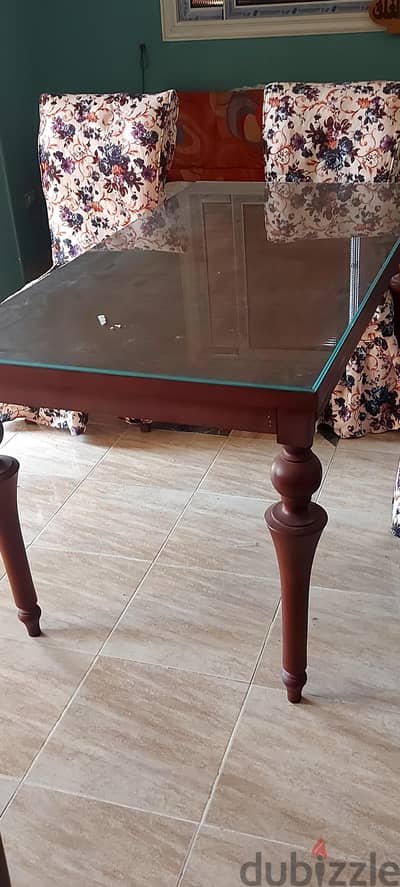ترابيزة سفرة ٦ كراسي مبطنه