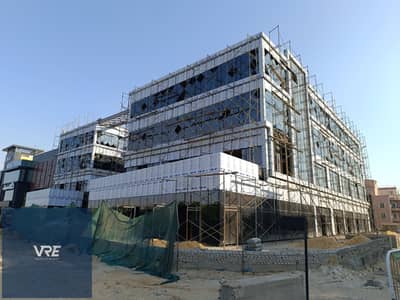 مطعم و كافيه للبيع استلام فوري في قلب التجمع الخامس امام الجامعه الامريكيه مباشره