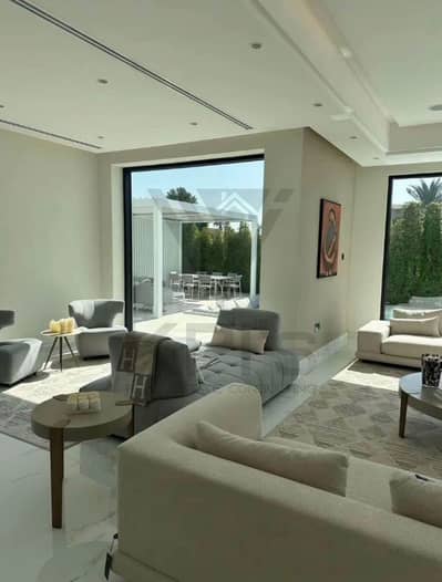 Villa for sale in Mountain View: fully finished, ready for immediate move-in. Priced at half its value for a quick cash sale—only 14 million.
