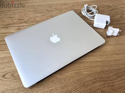 زى الجديد ابل Apple Macbook Air بمواصفات جيدة جدا