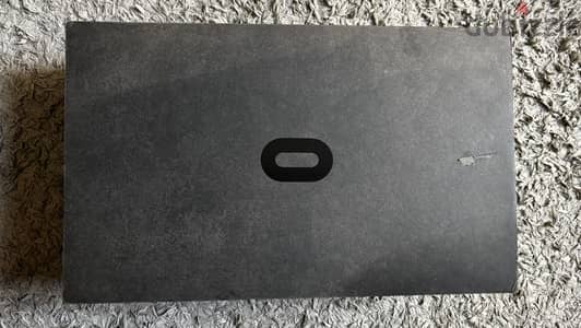 Oculus Quest With Box