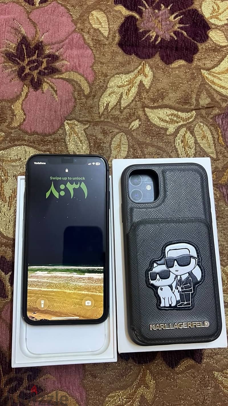 Apple - iPhone 11 2