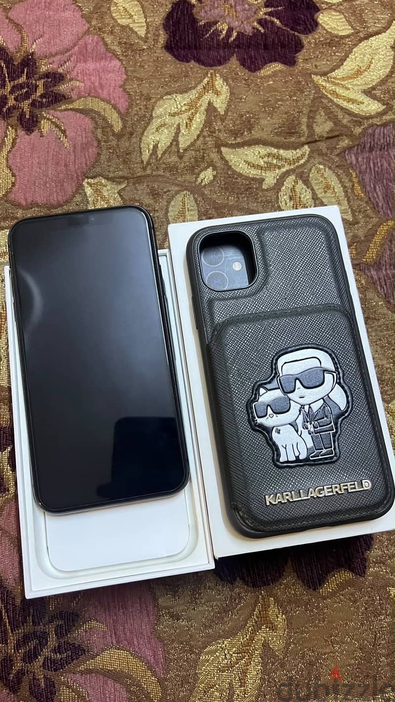 Apple - iPhone 11 3