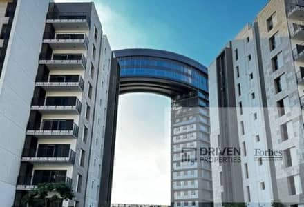 شقة بالتكييفات و المطبخ للبيع بدون أوفر عرض مباشر في زد ويست كمبوند الشيخ زايد أبراج زد ZED West Compound Sheikh Zayed Zed Towers