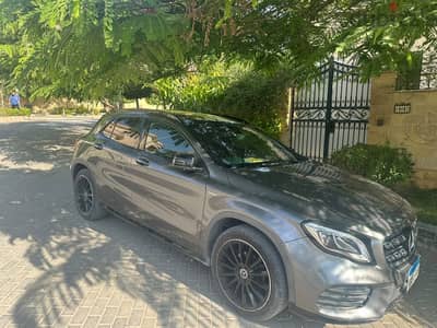 Mercedes-Benz GLA 200 2020