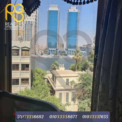 شقة للبيع 135 م  بإطلالة مباشرة على نيل الزمالك وممشى أهل مصر
