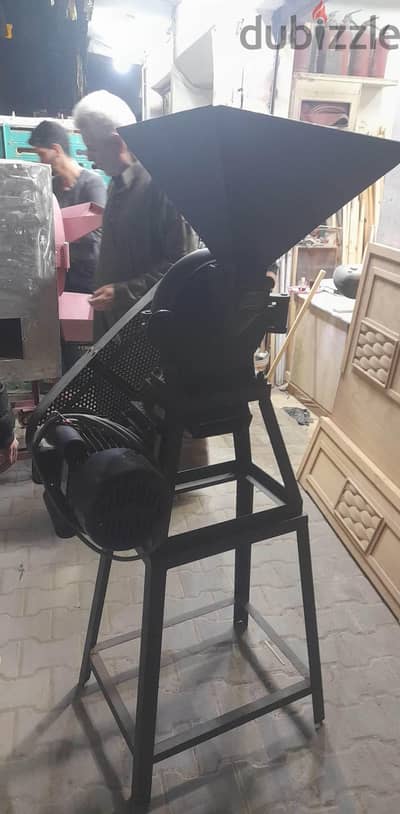مدشه أعلاف وحبوب بحاله ممتازه