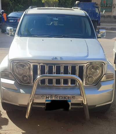 جيب شيروكى 2008 V6  3700cc. اعلي فئة