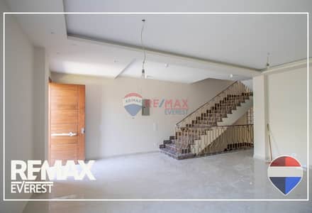 Semi-furnished townhouse in EL-Reem Residence