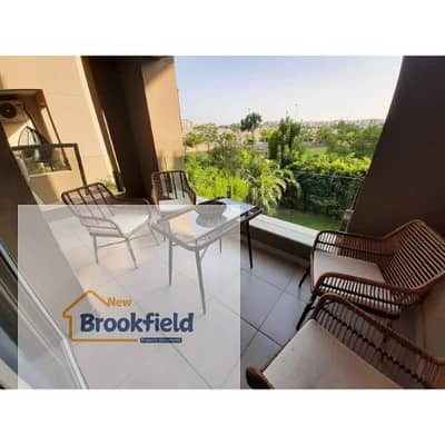 شقه للايجار مفروش فى كمبوند فيلدج جيت بجوار الجامعه الامريكيه وشارع التسيعن بالتجمع الخامس Furnished Apartment for Rent in Village Gate Prime Location