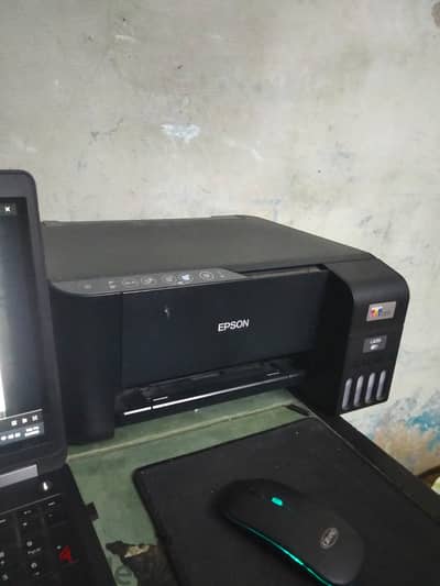 للبيع طابعة Epson L3250 بحالة الزيرو – استخدام 3 شهور فقط بالحبر الأصل