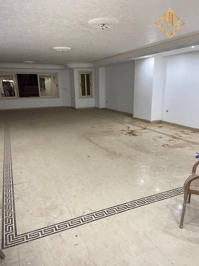  For Rent in Dokki – Al-Masaha Street | 300 sqm in a prime location at an unmissable price! Code: R004