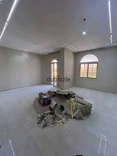 شقة للايجار تصلح سكنى او ادارى على محور محمد نجيب مباشرتنا بالبنفسج عمارات بالمطبخ دور تانى بسانسير