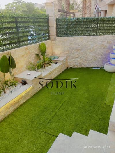 Ultra-super-luxurious first-occupancy ground floor apartment for sale with garden, prime location in the Sixth District, Hashemite stone facade