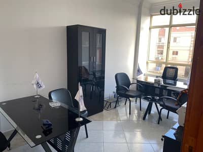 Office for sale – Al Moaz Mall, Sheikh Zayed  A unique opportunity to own a ready-made administrative office in a vital location inside Al Moaz Mall.   Details:  Area: 62 square meters  Finishing: Fully finished  Consists of:  - Two closed office rooms - Reception - 2 bathrooms