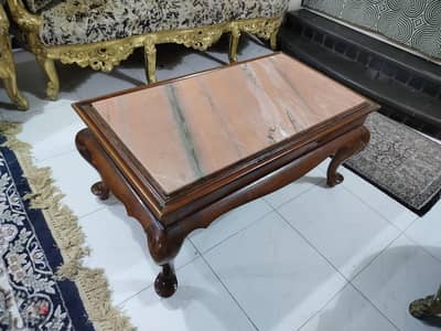 ترابيزة  وسط