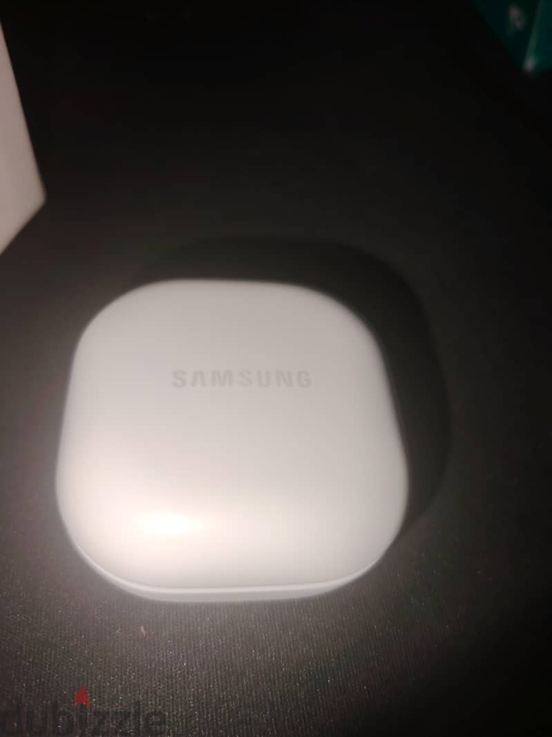 Samsung Galaxy buds FE 1