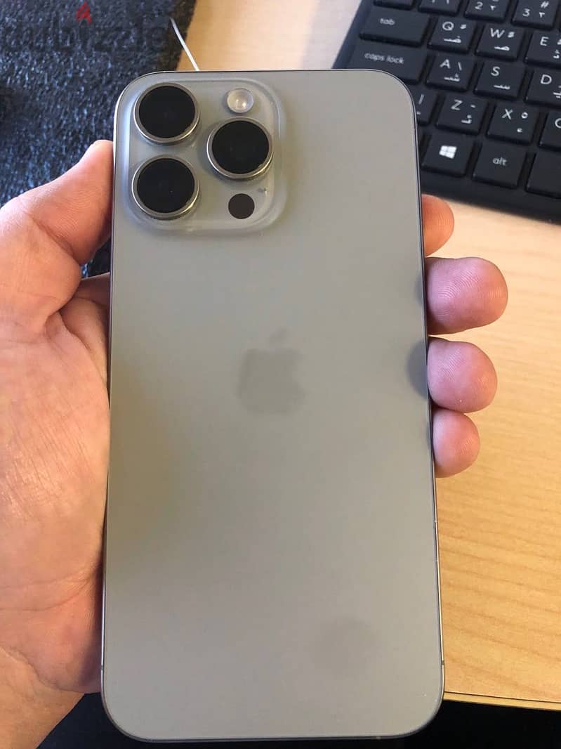 Apple - iPhone 15 Pro Max 5