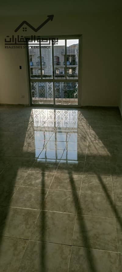 Apartment for rent under the law in Rehab 2 99 meters 2 bedrooms +1 bathroom  Location: very close to Avenue Mall and Omar ibn al-Khattab Mosque and Gate 24  Price . . . . . . . . very good for prompt execution