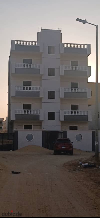 Apartment for sale in the best locations, the distinguished neighborhood in front of Madinaty, the capital, and Hyper One, area 145m