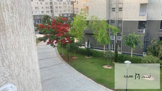 شقة 165 متر للبيع في مدينتي b10 تشطيبات خاصة