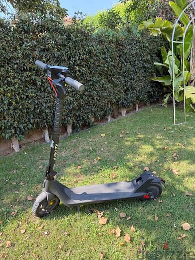 Xiaomi Electric Scooter 4 Lite (2nd Gen) – Great condition