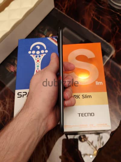 tecno spark slim للبدل اوللبيع