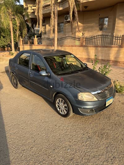 Renault Logan 2013