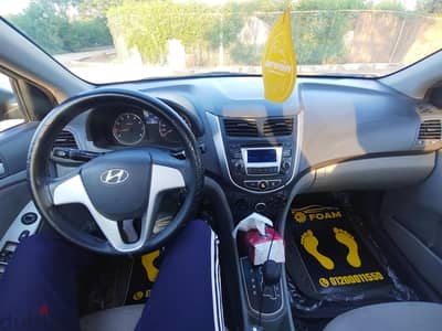 Hyundai Accent 2015