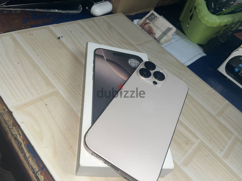 Apple - iPhone 16 Pro Max 4