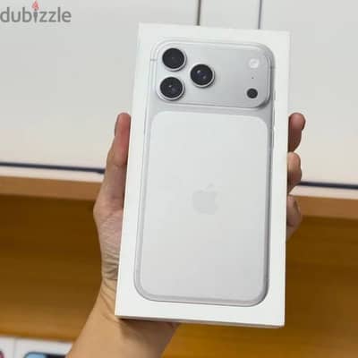 I phone 17 pro max silver 256 GB