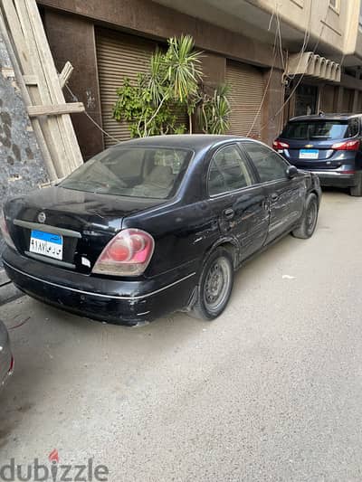 Nissan Sunny 2010