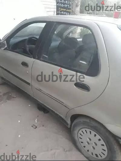 فيات سيينا 2001