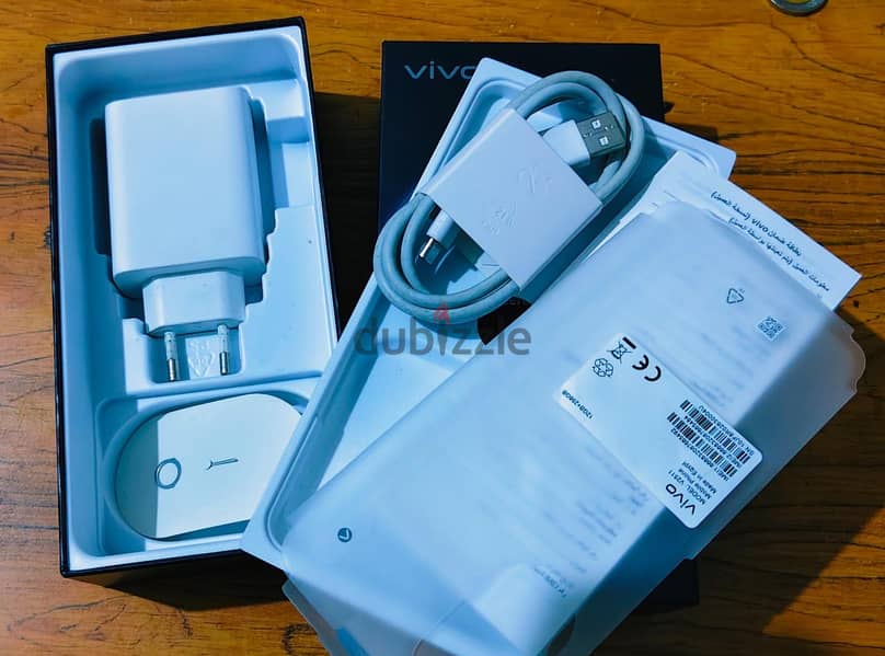 Vivo V60 1
