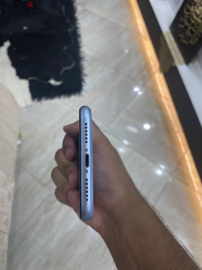 Apple - iPhone XR 2