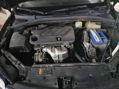 MG 5 موديل 2021 الفئة الثالثة Luxury فتحة سقف عداد 95 ألف كم