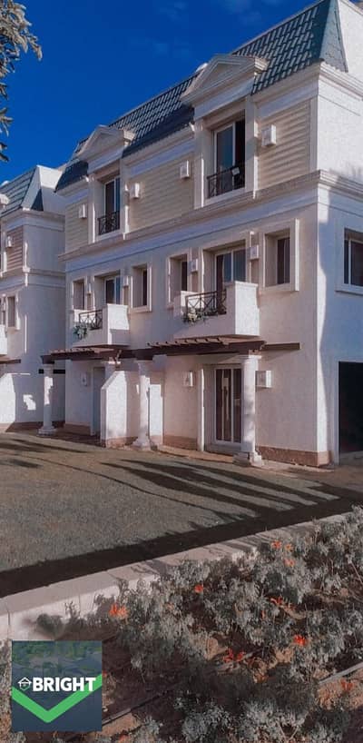 Lowest price: Twin house (380m² + 120m² garden), ready for immediate delivery, ultra-super-lux finished, with a distinctive view.