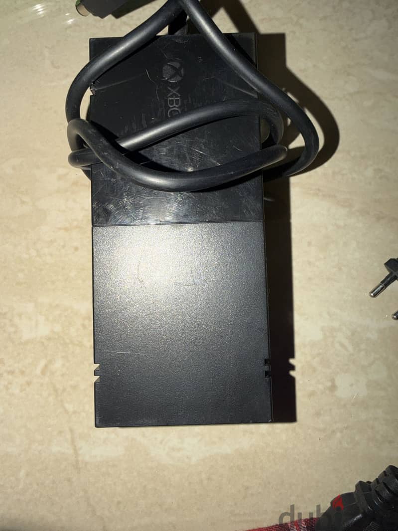 xbox one + controller +5 games +kinekit 9