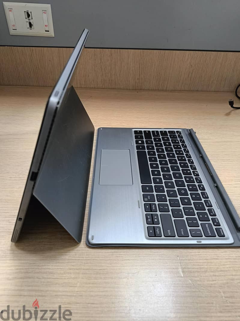 Dell latitude 7210 2in1 9