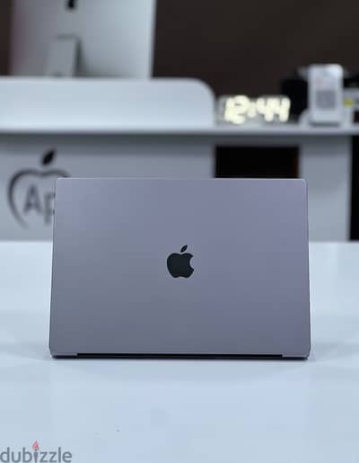 Macbook Pro M1 Pro 16-inch 100%