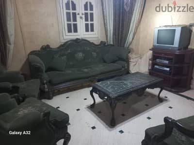 طقم انترية كلاسيك اخضر  زيتى خشب محترم من دمياط