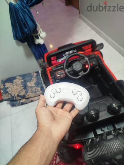 عربية أطفال كهربائية Polaris XP1000 بحالة الزيرو – استعمال شهرين فقط