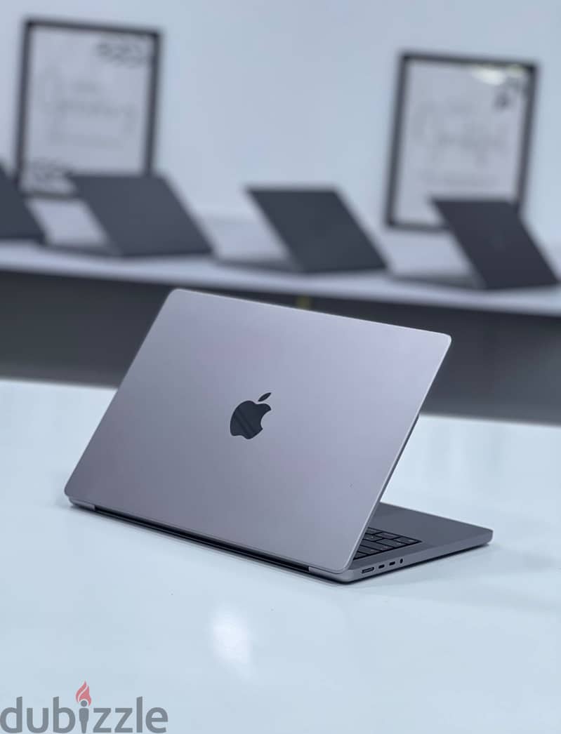 Macbook Pro M1 Pro 14 inch 100% 1