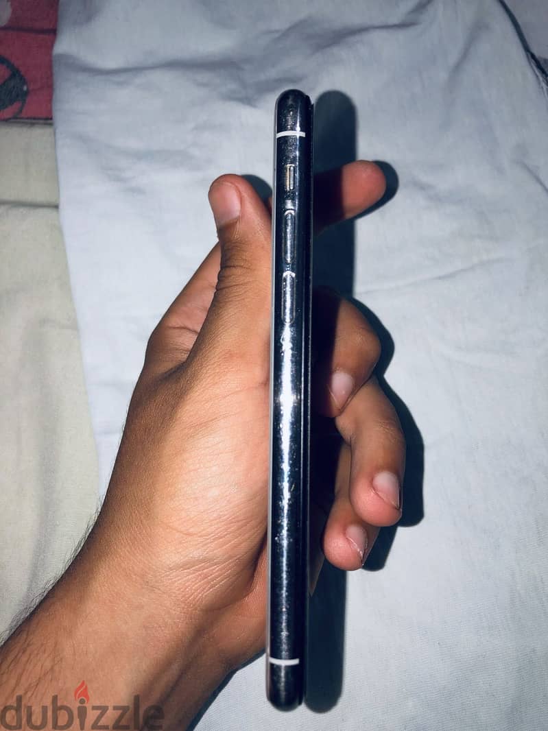 Apple - iPhone 11 Pro 3
