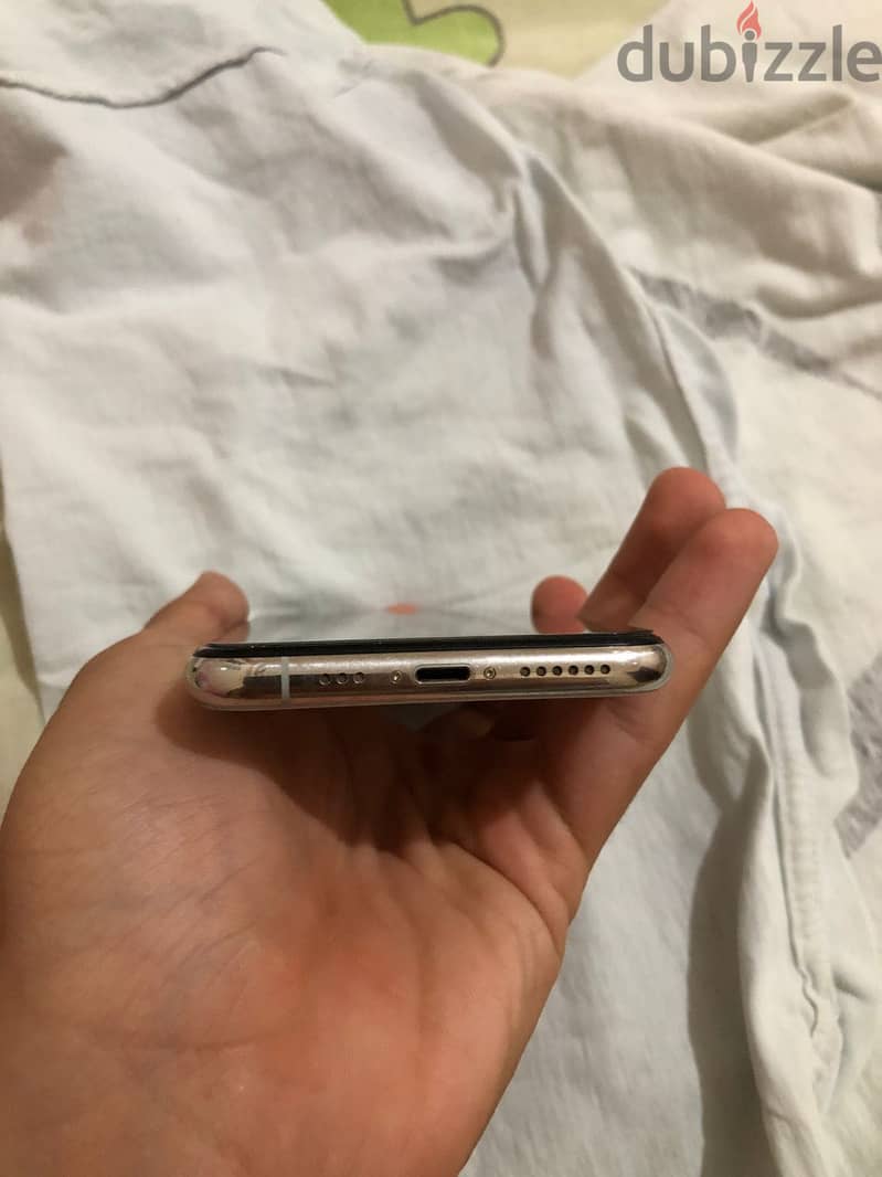 Apple - iPhone 11 Pro 7