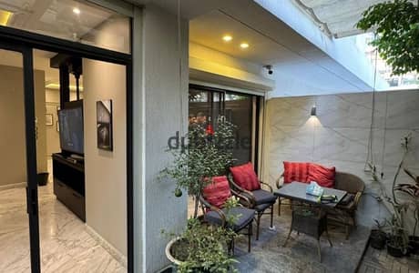شقه للبيع جاهزه للسكن متشطبه بالمفروشات بسعر اقل من الماركت في احسن لوكيشن داخل كمبزند Lake View Residence New Cairo