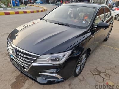 MG 5 موديل 2021 الفئة الثالثة Luxury فتحة سقف عداد 95 ألف كم