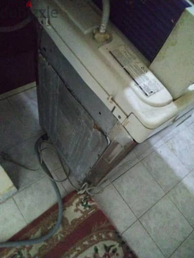 غسالة توشيبا مستعملة بحالة جيدة